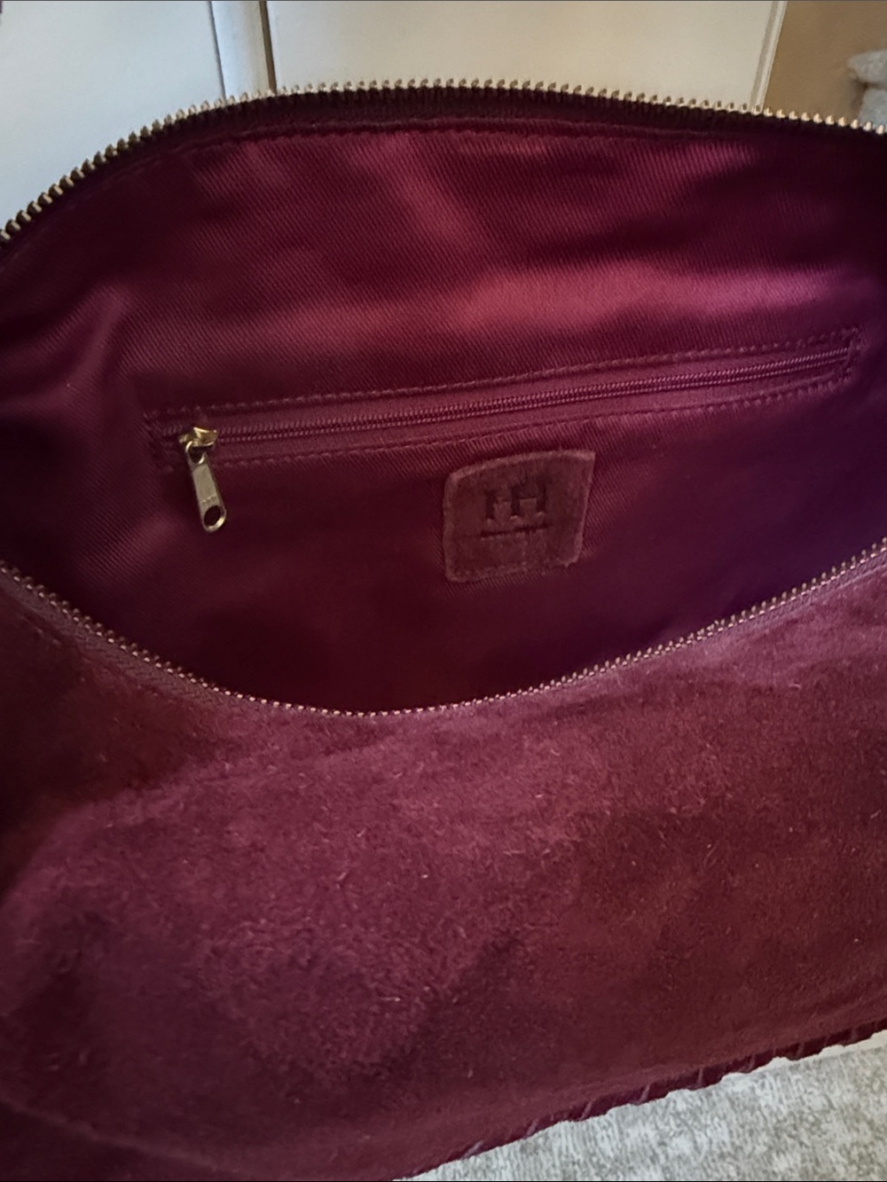 Haute Hippie Women's Burgundy Genuine Suede Whipstitch Trim Shoulder Bag - Picture 9 of 10